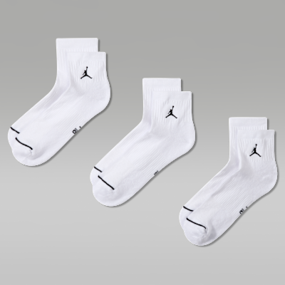 ナイキ ３足セット ジョーダン エアフォース ピナクル NIKE公式】ジョーダン エブリデイ アンクル ソックス (3足).オンライン